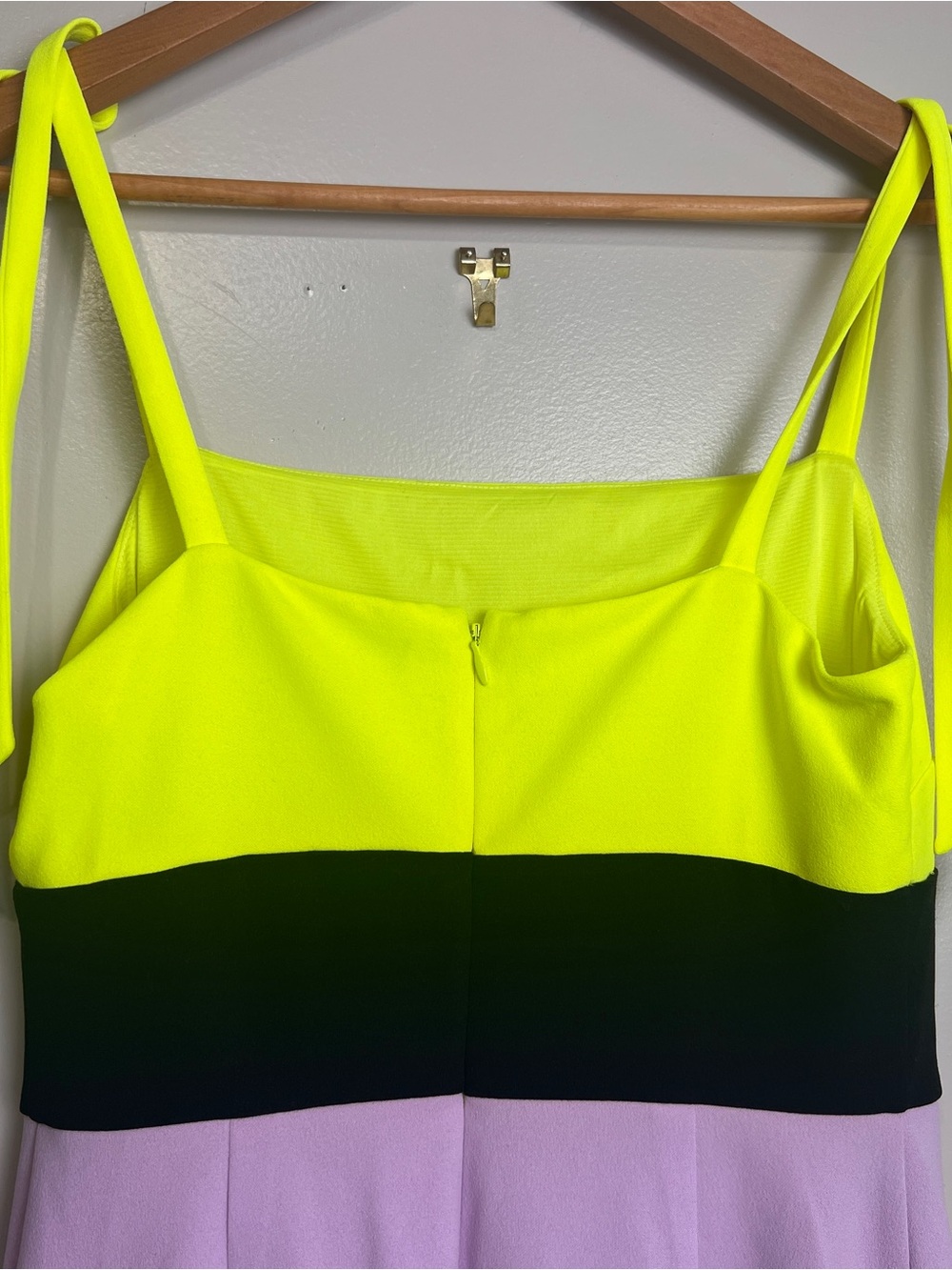 Christian Soriano Colorblock Tie-Detail Sheath Dress Neon Yellow Black, Lilac M - Picture 6 of 11
